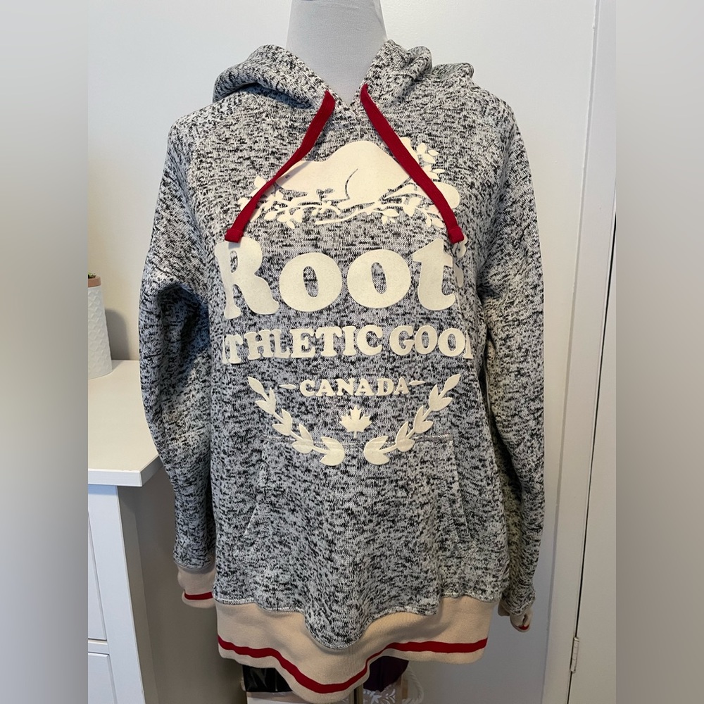 Roots Gray and Cream Women's Sweater